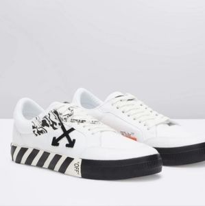 Off white Low Vulcanized Sneakers